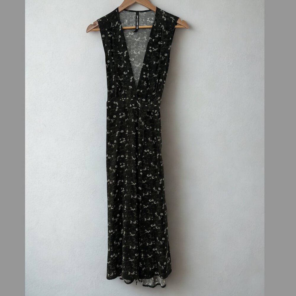 Veda Silk Black & White Floral Pattern Dress